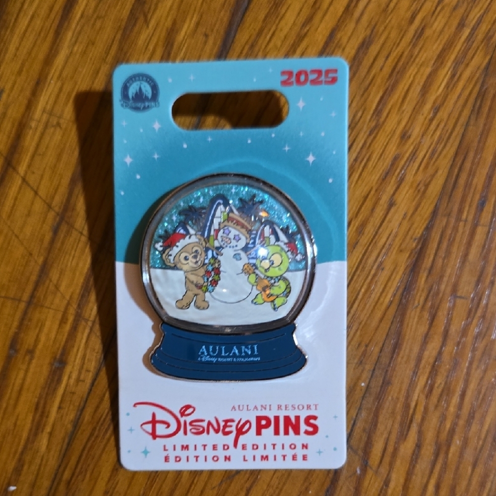 Disney Aulani 2025 Festive Pin with Blue and Green
